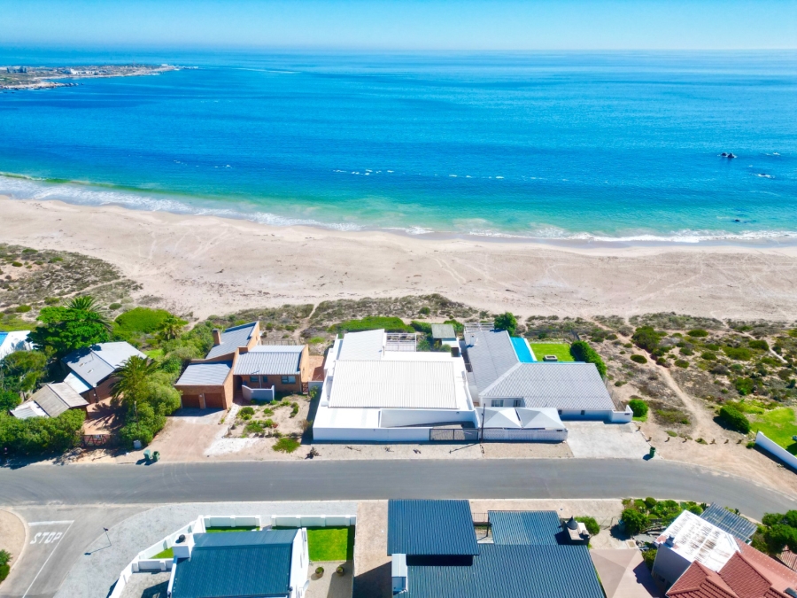 3 Bedroom Property for Sale in Britannia Bay Western Cape